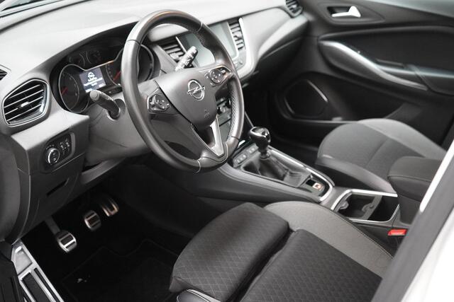 Opel Grandland X 1.2 130pk Turbo Innovation | Blind-spot | Sportstoelen | Cruise control | Climate control ECC | Lm velgen