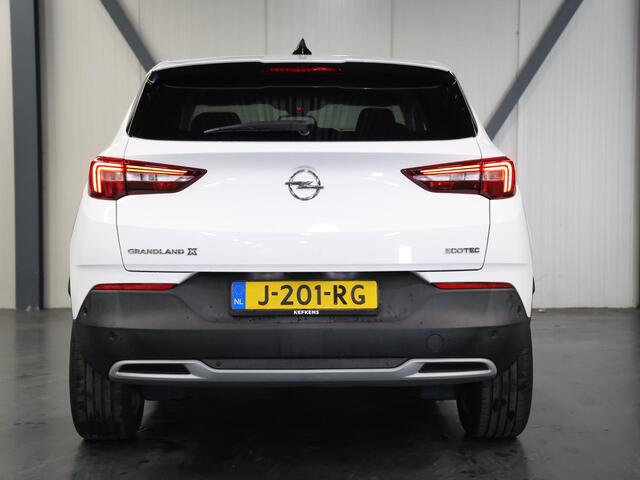 Opel Grandland X Innovation 130PK | 1ste eigenaar | AppleCarplay/AndroidAuto | Camera | Climate Control | Cruise Control | Dodehoekdetectie | LED lampen | 18"LMV | Navigatie | Parkeersensoren | DAB Radio | Isofix | Privacy Glass |