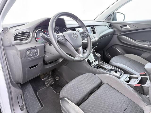 Opel Grandland X T 131PK AUT-8 Trekhaak Navi Camera Ecc Apple Carplay Android Auto Pdc Business Executive Elek.Achterklep Bi-Coulour AGR-Comfort Stoel Lane Assist Isofix Lmv Zwart Dak Keyless Origineel Nederlandse Auto