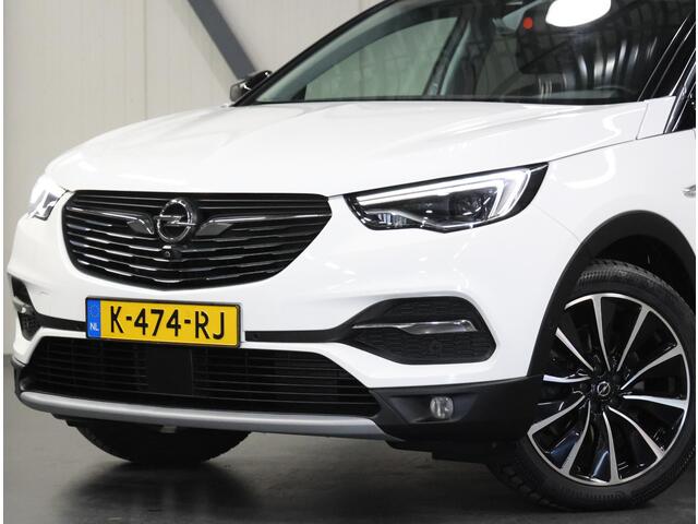 Opel Grandland X 225PK Hybrid Ultimate | 1ste eigenaar | LEER | Stoelkoeling/Stoel/Voorruitverwarming | FULL LED | AGR Stoelen | Denon Sound | 360'Camera | Trekhaak | Two-tone | Privacy Glass | AppleCarPlay/AndroidAuto | Navigatie | Cruise Control | Keyless | Isofix | Ele