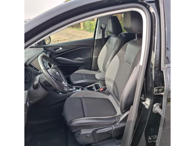 Opel Grandland X 1.6 Turbo Hybrid Elegance