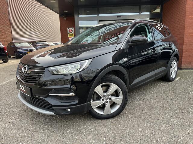 Opel Grandland X 1.6 Turbo Hybrid Elegance // FULL LED // KEYLESS // 360 CAMERA // NAVI+CARPLAY // STOELVERWARMING // ELEK. ACHTERKLEP //