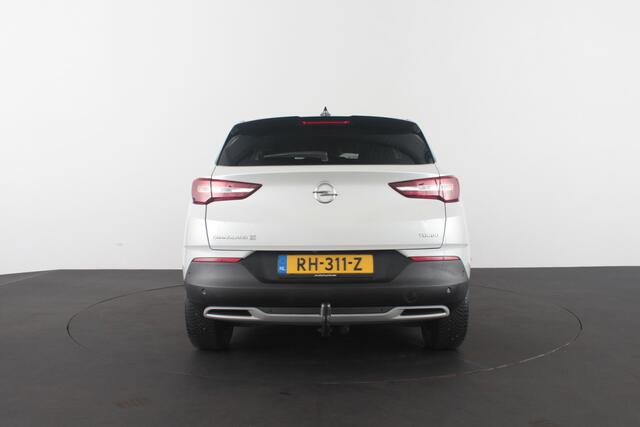 Opel Grandland X 1.2 Turbo Business Executive Trekhaak/zwart dak/Camera/All season banden...