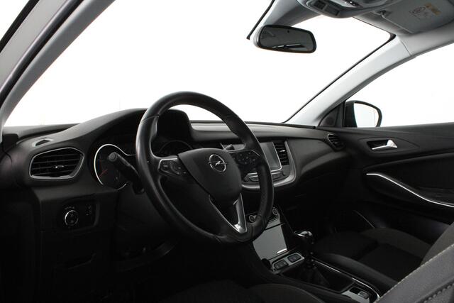 Opel Grandland X 1.2 Turbo Business Executive Trekhaak/zwart dak/Camera/All season banden...