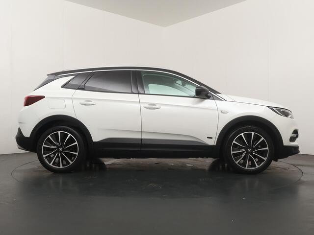 Opel Grandland X 1.6 Turbo Hybrid4 Ultimate - Automaat - Navigatie - Climate Controle