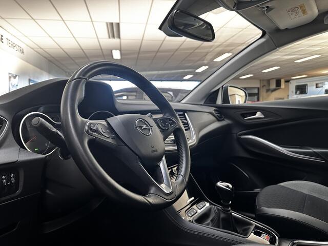 Opel Grandland X 1.2 Turbo Business Executive/ D-Riem Verv. 79.000KM!/ 18''LMV/ Elek.Klep/ Apple+android/ Keyless/ Grootlichtass/ Dodehoekdet./ Clima/ Navi/ Cruise/ Bluetooth/ Elek.Pakket/ Isofix/ PDC V+A.