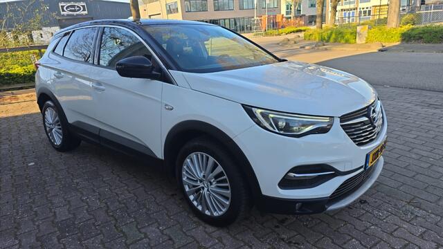 Opel Grandland X 1.2 Turbo Innovation 360 cam automaat pano