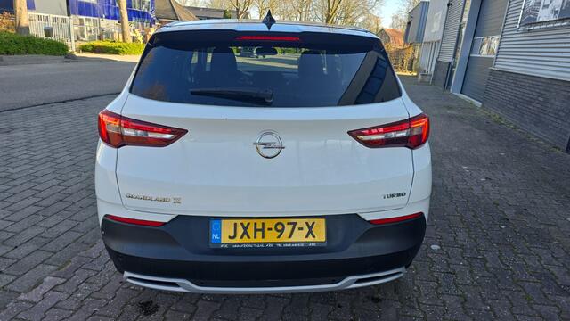 Opel Grandland X 1.2 Turbo Innovation 360 cam automaat pano
