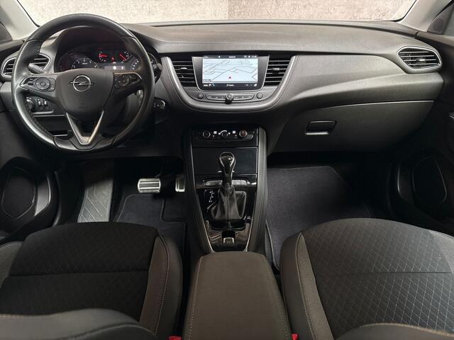 Opel Grandland X 1.2 Turbo 120 Jaar Edition Automaat (APPLE CARPLAY, GROOT NAVI, CLIMATE, LEDER, CAMERA, SPORTSTOELEN, GETINT GLAS, CRUISE, NIEUWSTAAT)