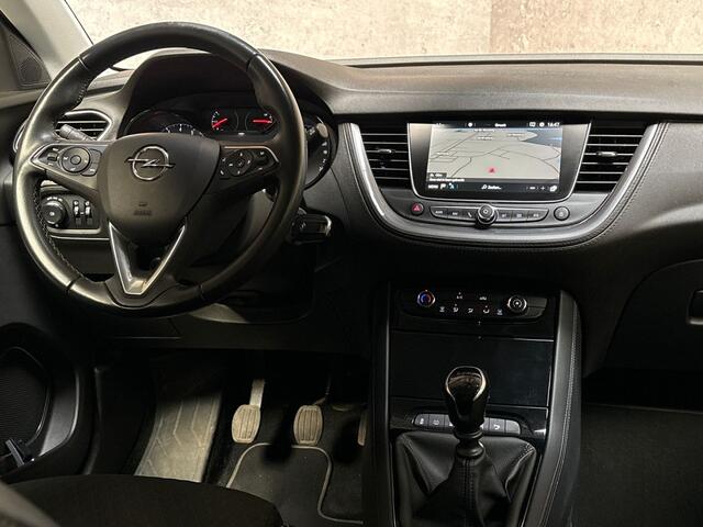 Opel Grandland X 1.2 Turbo Sport (APPLE CARPLAY, GROOT NAVI, GETINT GLAS, SPORTSTOELEN, LEDER, LANE ASSIST, ELEK PAKKET, NIEUWSTAAT)