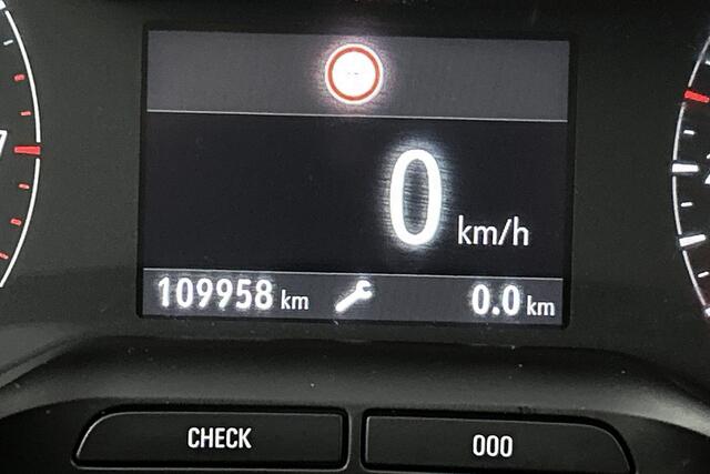 Opel Grandland X 1.2 Turbo Business Executive | Trekhaak | Adaptieve cruise control | Stoelverwarming