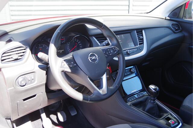 Opel Grandland X 1.2 Turbo Elegance TREKHAAK, APPLE CARPLAY/ANDROID AUTO, PARKEERSENSOREN