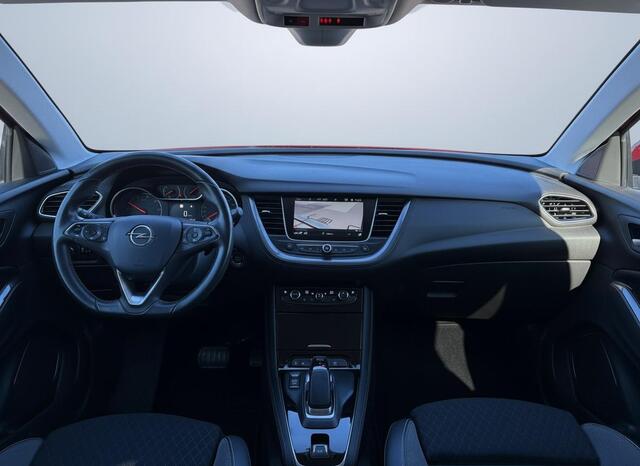 Opel Grandland X 1.6 Turbo Hybrid Business Elegance