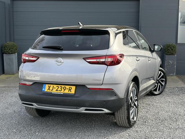 Opel Grandland X 1.2 Turbo Ultimate 1e Eigenaar,360° Camera,Pano,Navi,Stoelverw,Keyless,Rijstrooksensor,BSD,131pk,6 Bak,N.A.P,Pdc V+A,Lm velgen,Halfleder,Dealer Onderhouden,Net beurt gehad,Apk tot 01-2027