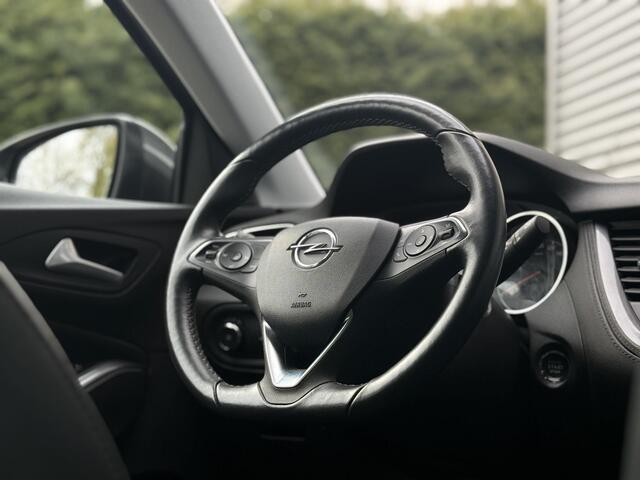 Opel Grandland X 1.2 Turbo Innovation l Navigatie l Trekhaak l Camera l Stoelverwarming l Electrische Klep