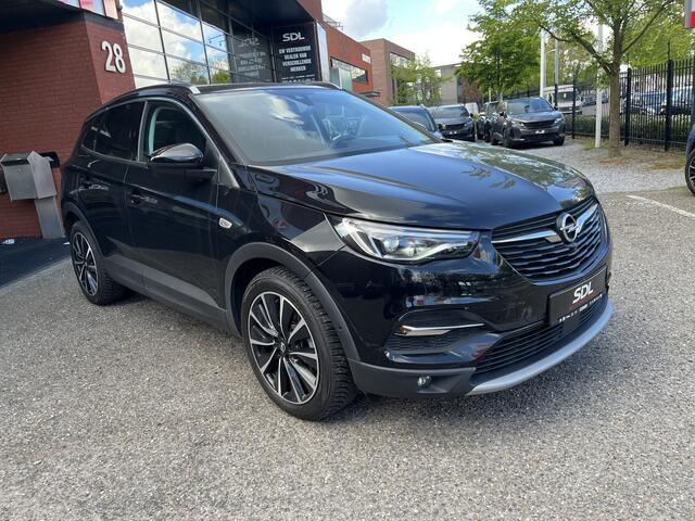 Opel Grandland X 1.6 Turbo Hybrid Ultimate // LEDER+ ELEK.STOEL // DODEHOEK // ELEK. KLEP // NAVI+CARPLAY // STOELVERKOELING+VERWARMING // KEYLESS // FULL LED //