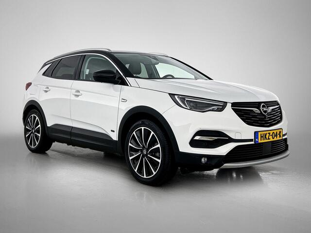 Opel Grandland X 1.6 Hybrid Ultimate 300PK Automaat | Elektrische Stoel | Elektrische Klep | Lederen Bekleding | Adaptieve Cruise Control | Navigatie | Climate Control | Stoelverwarming/Verkoeling | Dodehoekdetectie | 19"LMV | Camera Voor + Achter | Apple Carplay/Android