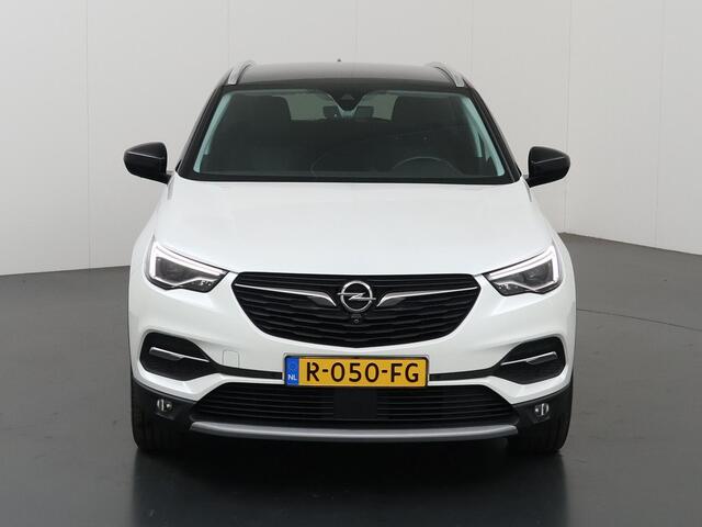 Opel Grandland X 1.6 Turbo Hybrid4 Innovation | Navigatie | Camera | Apple CarPlay/Android Auto | Stoelverwarming | Ele. kofferdeksel | Climate Control | Cruise Control | LED |