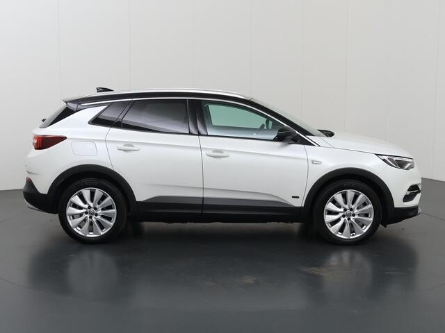 Opel Grandland X 1.6 Turbo Hybrid4 Innovation | Navigatie | Camera | Apple CarPlay/Android Auto | Stoelverwarming | Ele. kofferdeksel | Climate Control | Cruise Control | LED |