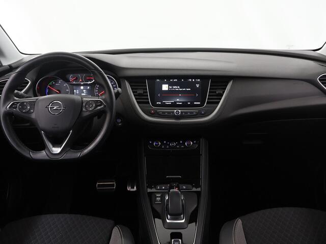 Opel Grandland X 1.6 Turbo Hybrid4 Innovation | Navigatie | Camera | Apple CarPlay/Android Auto | Stoelverwarming | Ele. kofferdeksel | Climate Control | Cruise Control | LED |