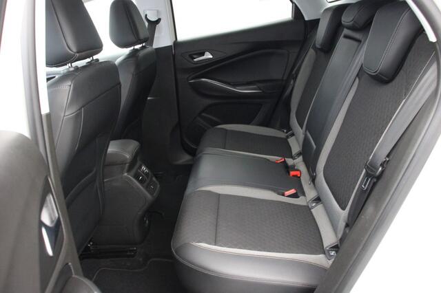 Opel Grandland X 1.2 Turbo Innovation Automaat - Carplay, Keyless, Camera, Half Leer, Trekhaak