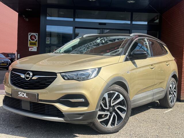 Opel Grandland X 1.2 Turbo Ultimate // MEMORY SEATS // DODENHOEK SENSOR // STOEL VERKOELING- VERWARMING // LEDEREN BEKLEDING // NAVI // CAMERA //