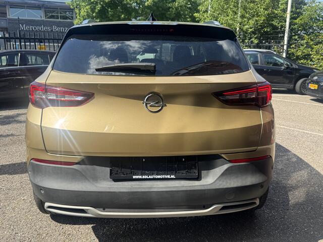Opel Grandland X 1.2 Turbo Ultimate // MEMORY SEATS // DODENHOEK SENSOR // STOEL VERKOELING- VERWARMING // LEDEREN BEKLEDING // NAVI // CAMERA //