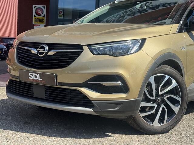Opel Grandland X 1.2 Turbo Ultimate // MEMORY SEATS // DODENHOEK SENSOR // STOEL VERKOELING- VERWARMING // LEDEREN BEKLEDING // NAVI // CAMERA //