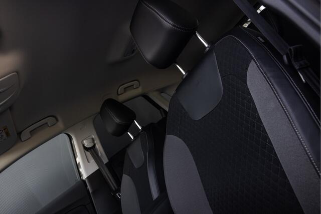 Opel Grandland X 1.6 Turbo Hybrid4 Ultimate | Trekhaak | Camera | Stoelver.