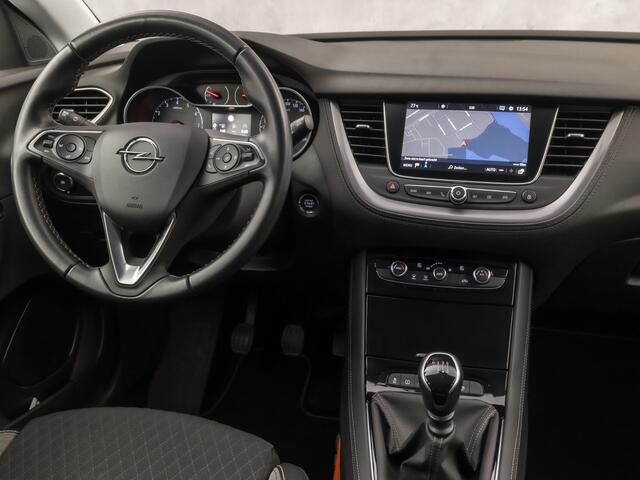 Opel Grandland X 1.2 Turbo Sport (APPLE CARPLAY, GROOT NAVI, CAMERA, CLIMATE, LEDER, SPORTSTOELEN, KEYLESS, GETINT GLAS, TREKHAAK, NIEUWSTAAT)