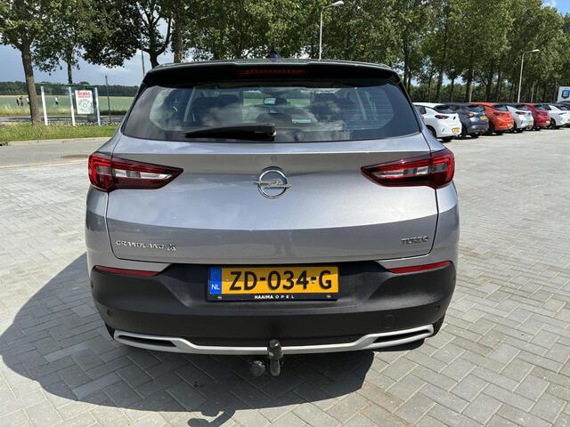 Opel Grandland X 130 PK 8-Traps Automaat | Climate control | Panorama dak | Winterpakket | Navigatie | Parkpilot | LM-Velgen | Trekhaak | AGR | Xenon verlichting