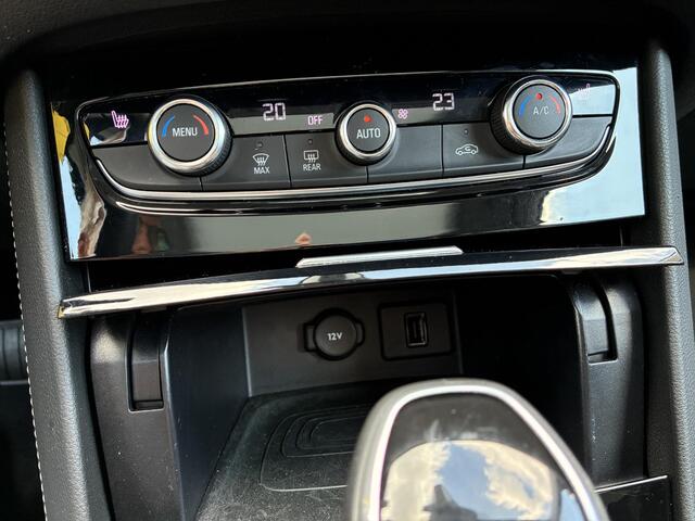 Opel Grandland X 130 PK 8-Traps Automaat | Climate control | Panorama dak | Winterpakket | Navigatie | Parkpilot | LM-Velgen | Trekhaak | AGR | Xenon verlichting