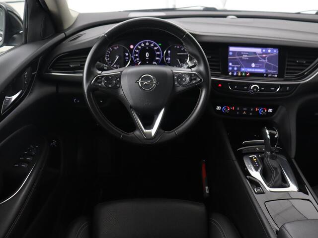Opel INSIGNIA Sports Tourer 1.5 Turbo Business Executive | Leder | Trekhaak | Stoelverwarming | Camera | DAB | Carplay | Elektrische achterklep | LED
