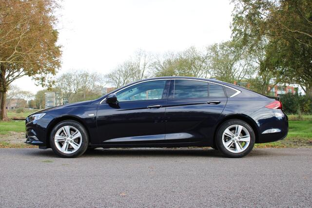 Opel INSIGNIA Grand Sport 1.5 Turbo EcoTec Business Executive 165 PK Apple CarPlay Stuurverwarming