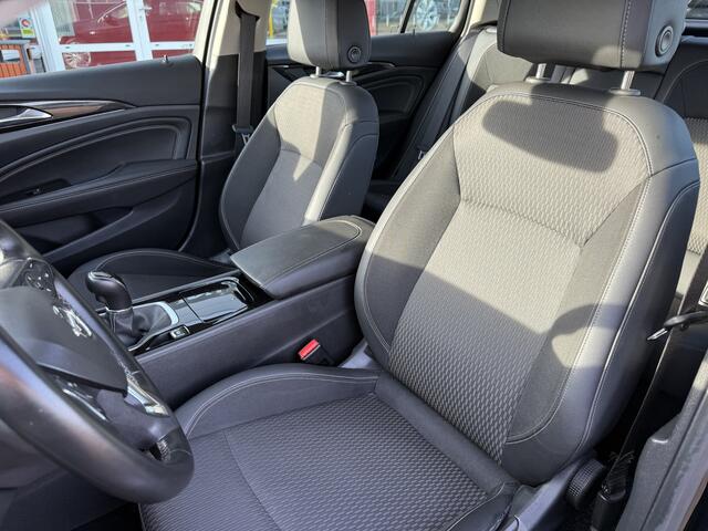 Opel INSIGNIA Grand Sport 1.5 Turbo 165 PK Innovation Navigatie, Camera, Half leder comf.intr, etc..