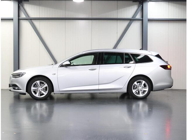 Opel INSIGNIA ST 165PK Turbo Innovation | AppleCarplay/AndroidAuto | Climate Control | Adaptive Cruise Control | Camera | AGR stoelen | Electrische achterklep | matrix LED | AUTOMAAT | Parkeersensoren | Privacy Glass | Isofix |