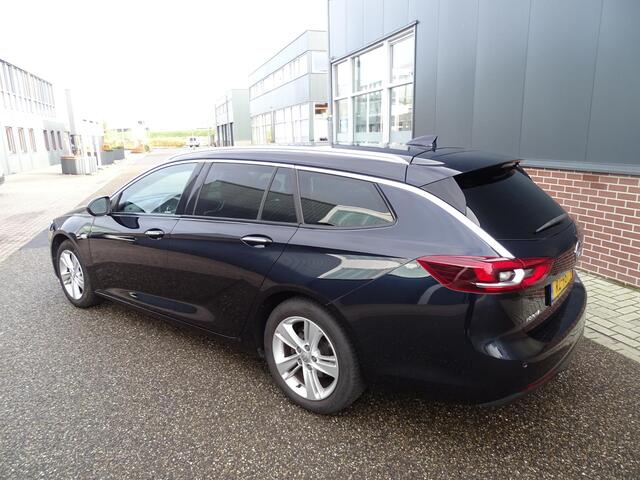Opel INSIGNIA Sports Tourer 1.5 Turbo EcoTec Innovation DODEHOEK DETECTIE | NAVIAGTIE | RIJSTROOK HERKENING | ACHTERUIT RIJ CAMREA | PARKEER SENSOREN | KEYLESS GO/ENTRY | APPLE CARPLAY / ANDROID | CRUISE CONTROL | AIRCO\ECC | LED|