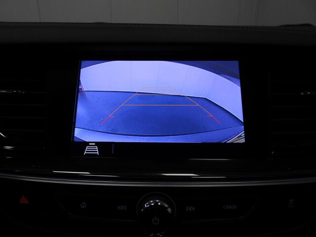 Opel INSIGNIA Sports Tourer 1.5 Turbo Business Executive NAVI/CAMERA/WINTERPACK/17"LMV!