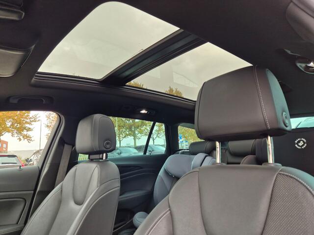 Opel INSIGNIA Sports Tourer 1.6 Turbo Exclusive / Panoramadak / Camera / Head-up / Keyless / Bose / 18'' / Matrix LED / Navigatie / CarPlay / Stuur+Stoelverwarming / DAB / Cruise Control