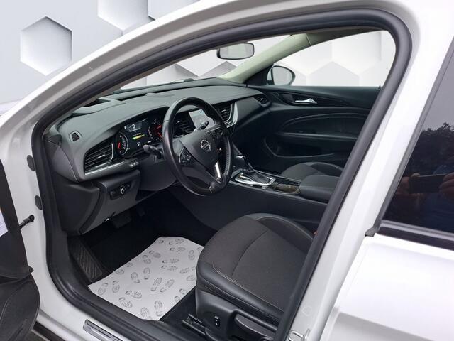 Opel INSIGNIA SportsTourer 1.5 Turbo Automaat 121KW Executive. Alle optie's w.o Head-up, Leder, Apple/Android, Keyless-Go enz.