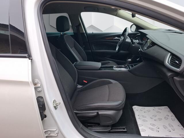 Opel INSIGNIA SportsTourer 1.5 Turbo Automaat 121KW Executive. Alle optie's w.o Head-up, Leder, Apple/Android, Keyless-Go enz.