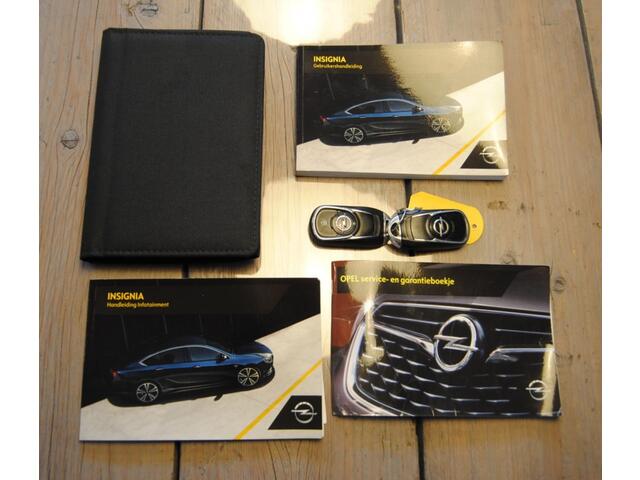 Opel INSIGNIA Sports Tourer 1.5 T Innovation | Camera| Apple Carplay | Trekhaak