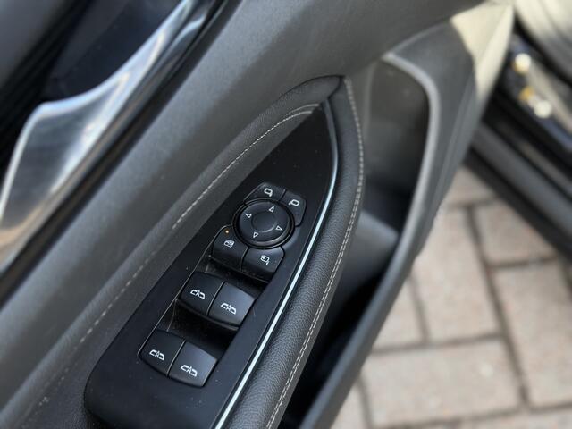 Opel INSIGNIA Grand Sport 1.6 Turbo 200pk! Innovation Opc Line! | 360° Camera | Bose Geluidsysteem | Afn.Trekhaak | Stoelverwarming V+A | LM Velgen | RIJKLAARPRIJS INCL 12 MAANDEN GARANTIE EN BEURT