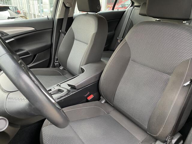 Opel INSIGNIA 1.6 Turbo 170 PK Edition Navigatie, Climate contr, Trekhaak, Nieuwstaat..!!