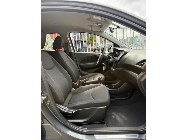 Opel KARL 1.0 Rocks Online Edition
