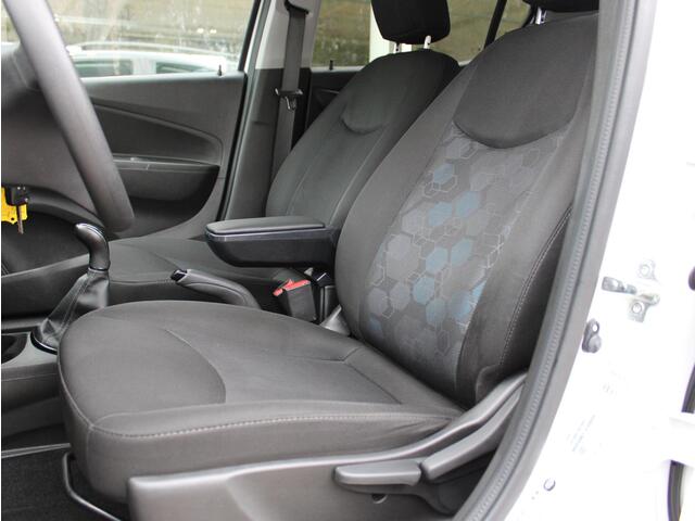 Opel KARL 1.0 Rocks Online Edition | Parkeersensoren / Apple Carplay / Airco