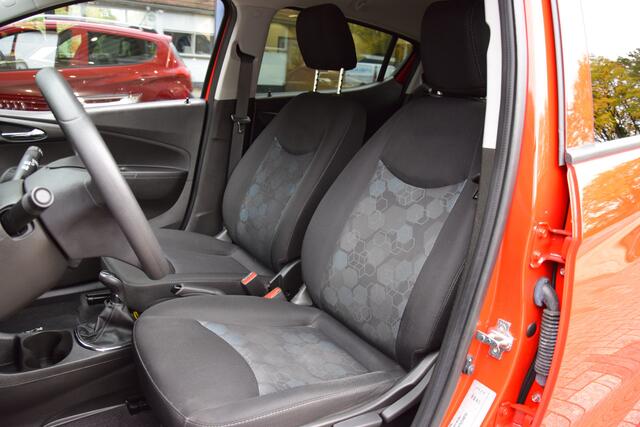 Opel KARL 1.0 Rocks Online Edition Automaat | Org. NL | BOVAG Garantie | 1e Eigenaar | Apple Carplay/Android Auto | PDC Achter | Cruise Control | Airco | Parkeersensoren Achter |