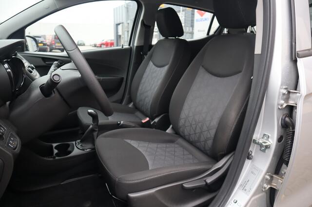 Opel KARL 1.0 120 Jaar Edition Airco/Cruise/Slechts 7.845km!