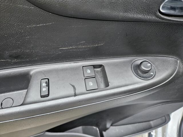 Opel KARL 1.0 Rocks Online Edition