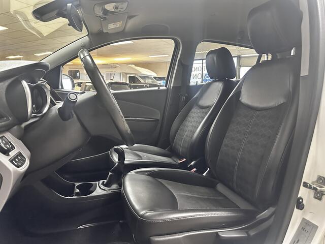 Opel KARL 1.0 ecoFLEX Innovation/ Apple+Android/ DAB+/ 15''LMV/ Half-LEDER/ Clima/ Navi/ Cruise/ Bluetooth/ Multi.LEDER.Stuur/ Elek.pakket/ Isofix/ C.V.Afstand.
